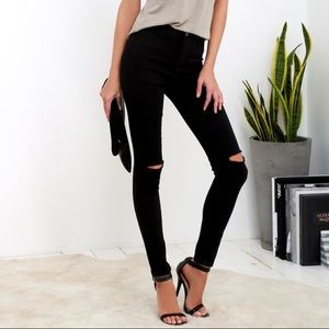 Black high waisted skinny jeans